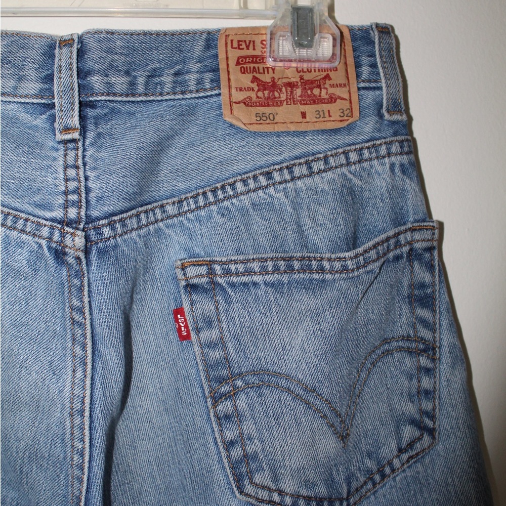 Vintage Levi’s 550 High Waist 90s Mom Jean